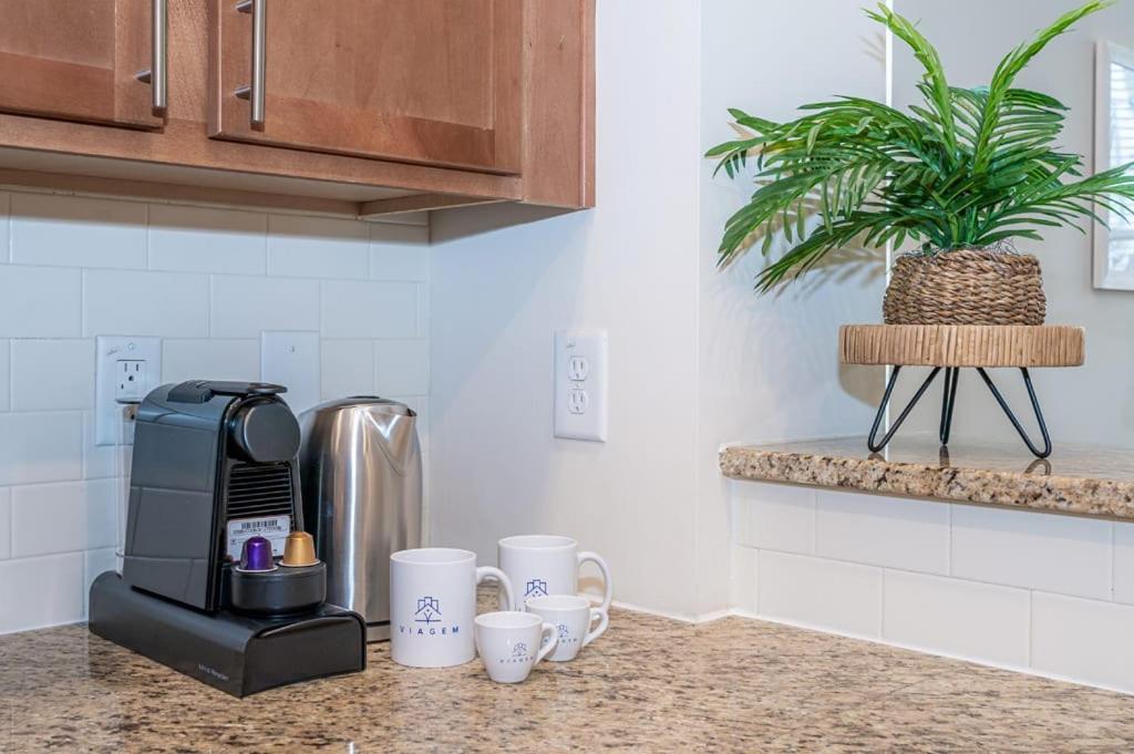 Laid Back 1Br W Comfy Living Room And Bar Σάρλοτ Εξωτερικό φωτογραφία